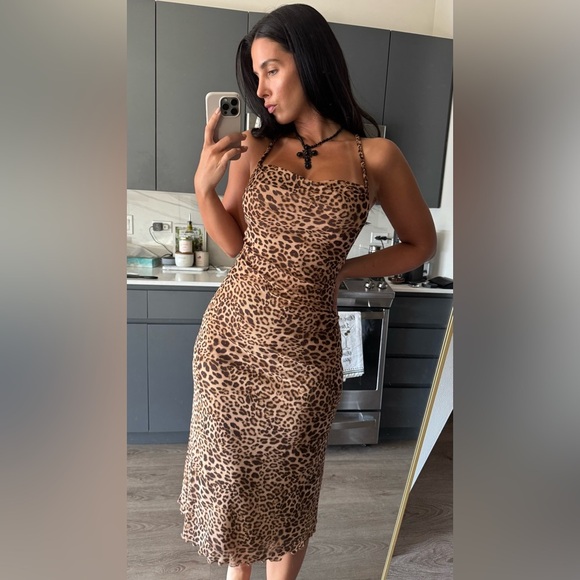 Leopard Print Midi Dress - Picture 5 of 6